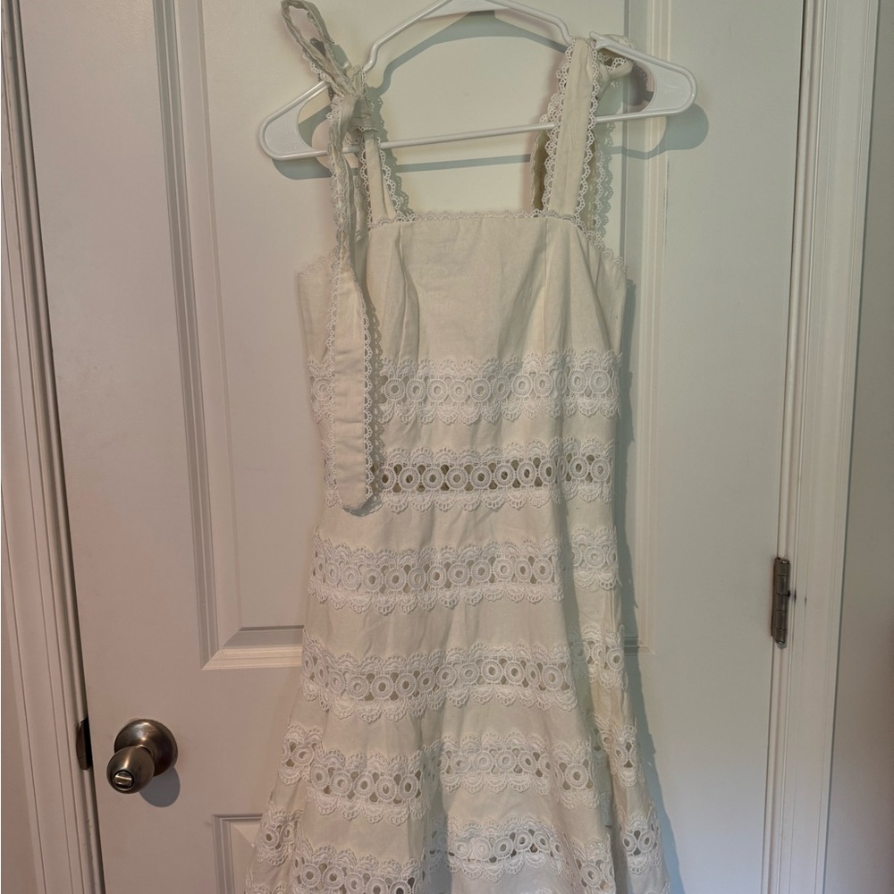 Goodnight Macaroon White Square Neck Tie Sleeve Dress